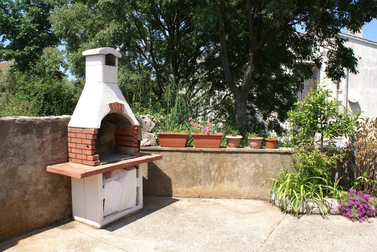 Apartments Nikola Krk Town Esterno foto