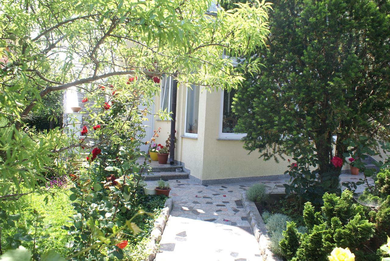 Apartments Nikola Krk Town Esterno foto